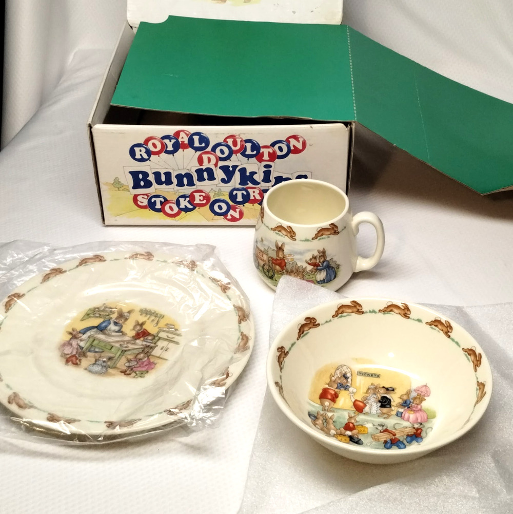 Vintage Royal Doulton Bunnykins 3 Pc Nursery Set SIGNED Michael Doulton 1979 Box